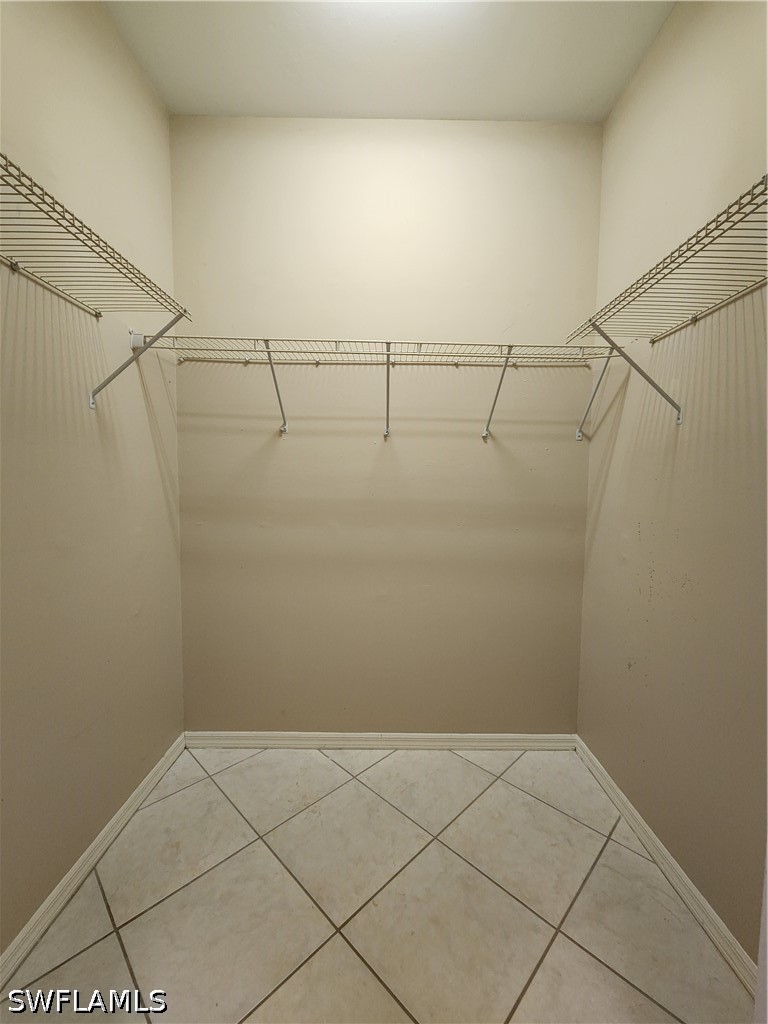 11082 Lakeland Cir Property Photo 13