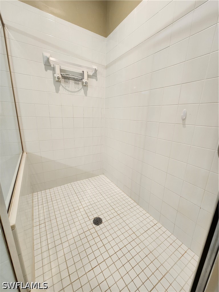 11082 Lakeland Cir Property Photo 16