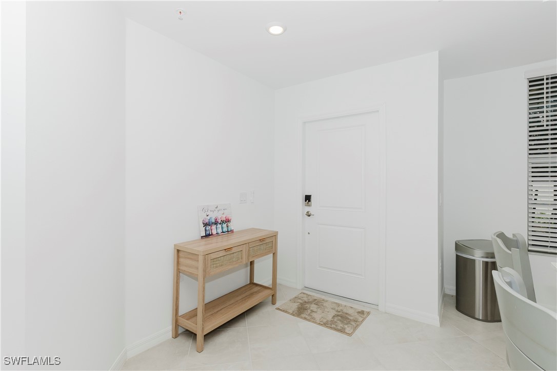 5467 Double Eagle Cir 3216 Property Photo 6