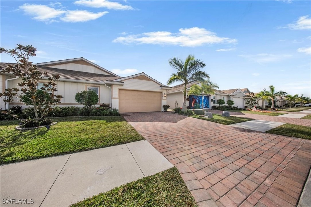 1074 Enbrook Loop Property Photo 3