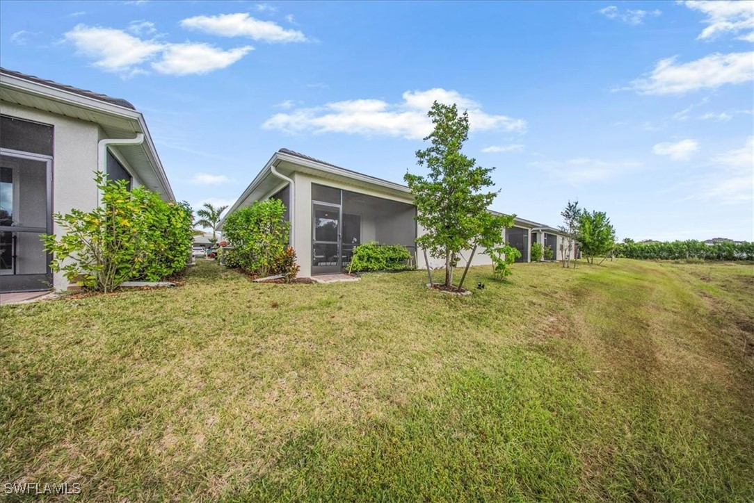 1074 Enbrook Loop Property Photo 4