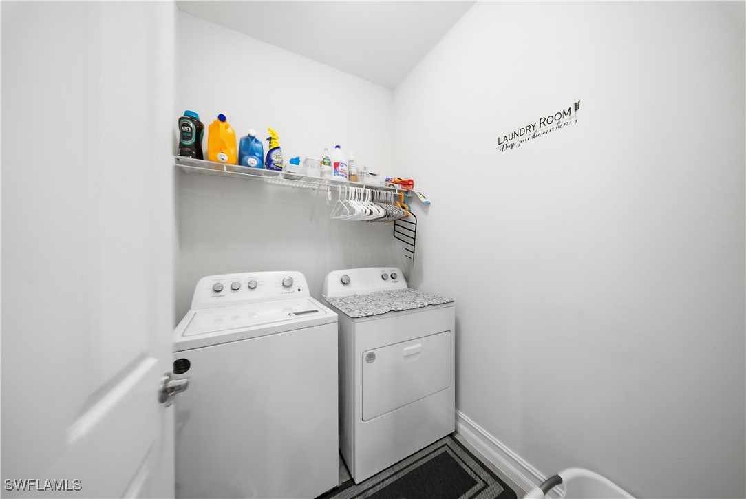 1074 Enbrook Loop Property Photo 23