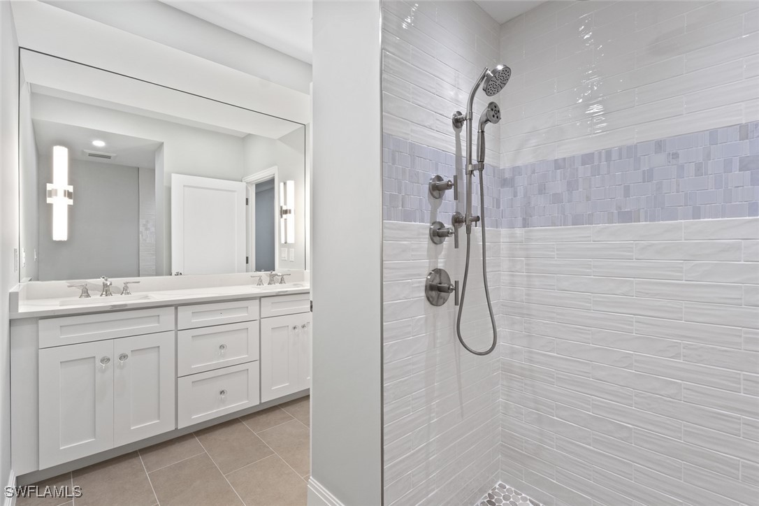 3399 Gulf Shore Blvd N 111 Property Photo 24