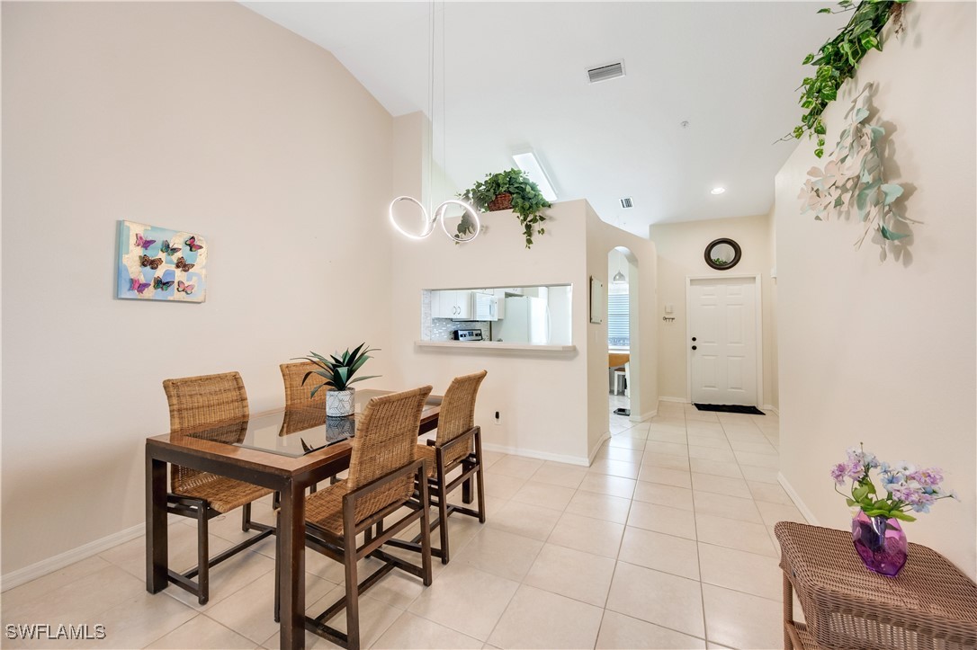 6625 Huntington Lakes Cir 203 Property Photo 9