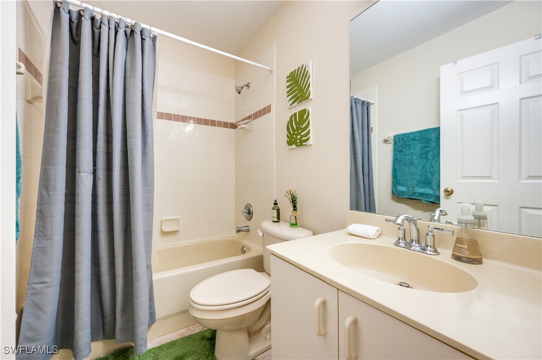 6625 Huntington Lakes Cir 203 Property Photo 21