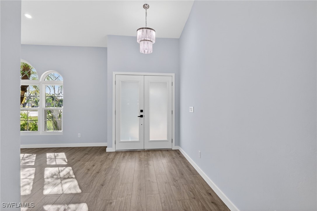 5191 Sunbury Ct Property Photo 4