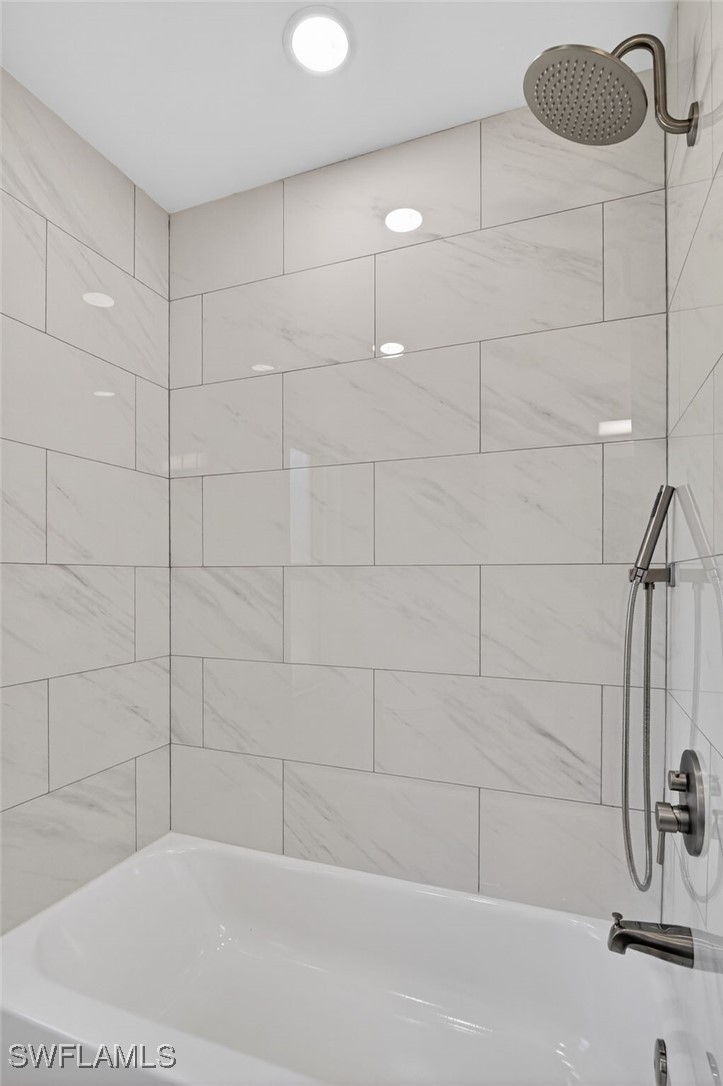 5191 Sunbury Ct Property Photo 22