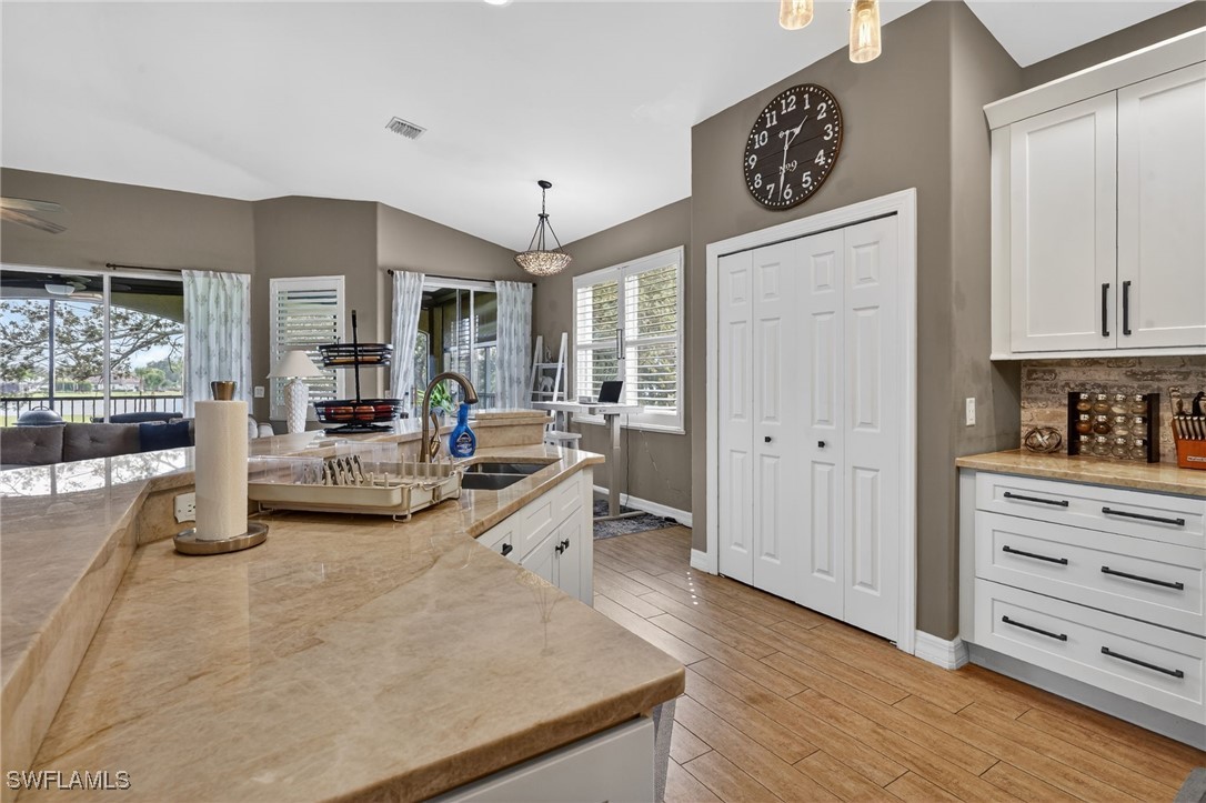 12032 Brassie Bend D-202 Property Photo 9