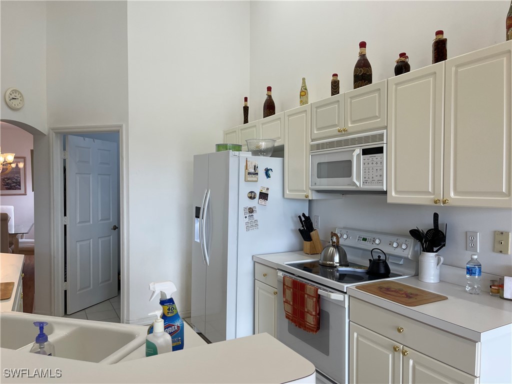 25232 Pelican Creek Cir 202 Property Photo 5