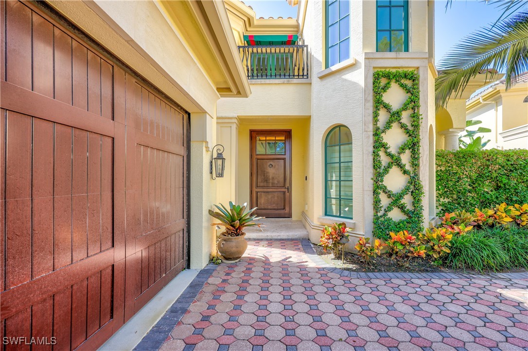 8057 Via Vecchia Property Photo 3
