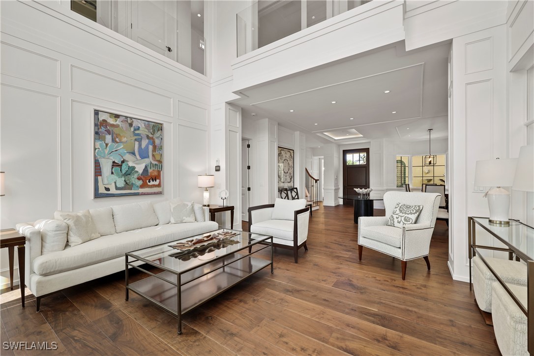 8057 Via Vecchia Property Photo 7