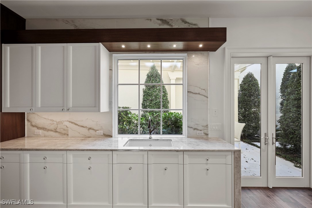 8057 Via Vecchia Property Photo 11