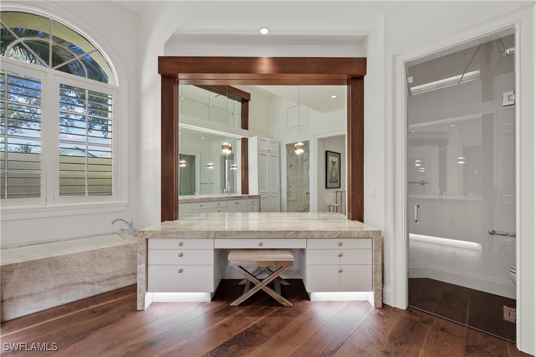 8057 Via Vecchia Property Photo 17