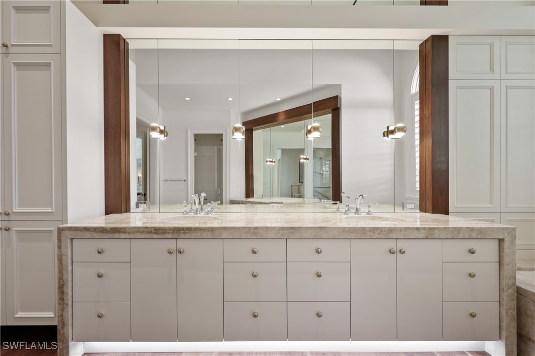 8057 Via Vecchia Property Photo 18