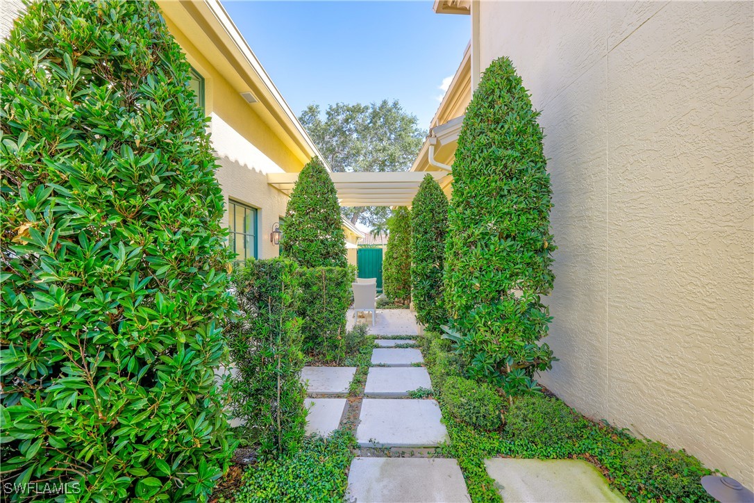 8057 Via Vecchia Property Photo 42