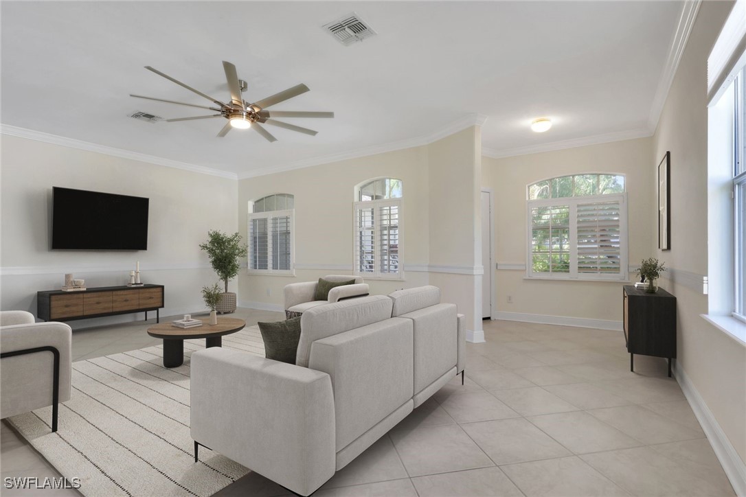 2082 E Tobago Cir Property Photo 6