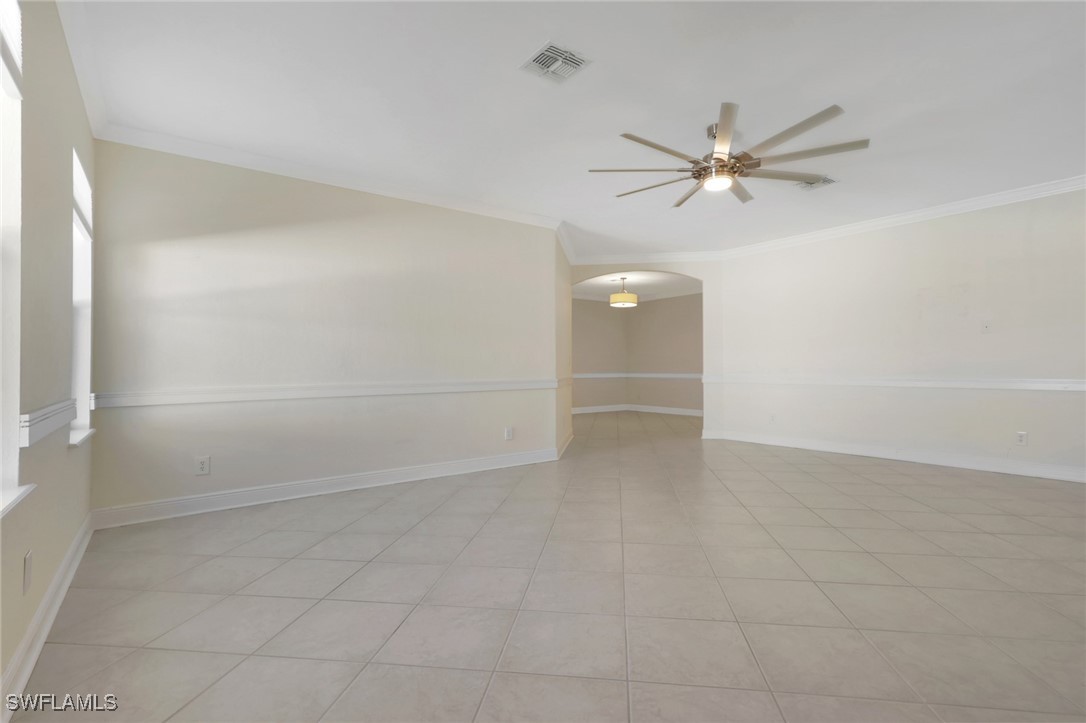 2082 E Tobago Cir Property Photo 8