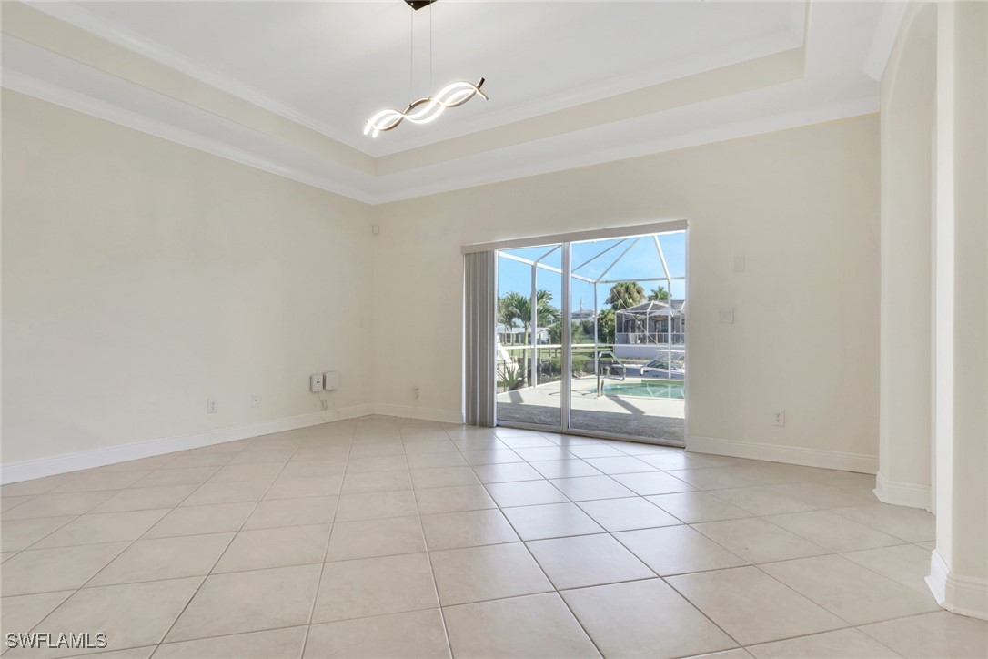 2082 E Tobago Cir Property Photo 15
