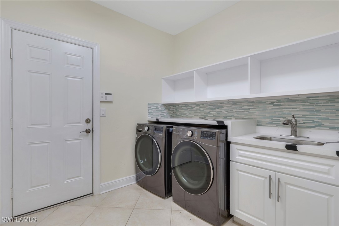 2082 E Tobago Cir Property Photo 29