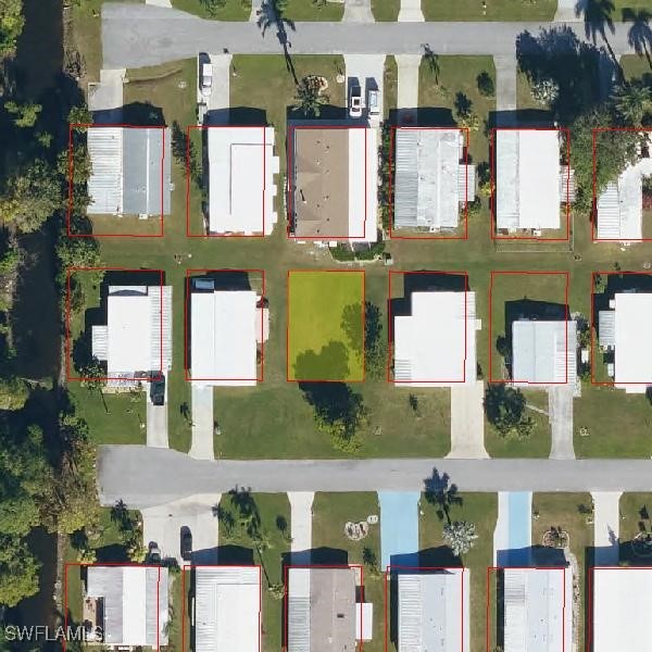 271 Pine Key Ln Property Photo 1