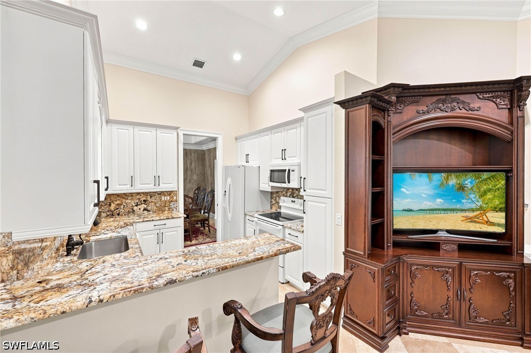 1345 Mariposa Cir 5204 Property Photo 12