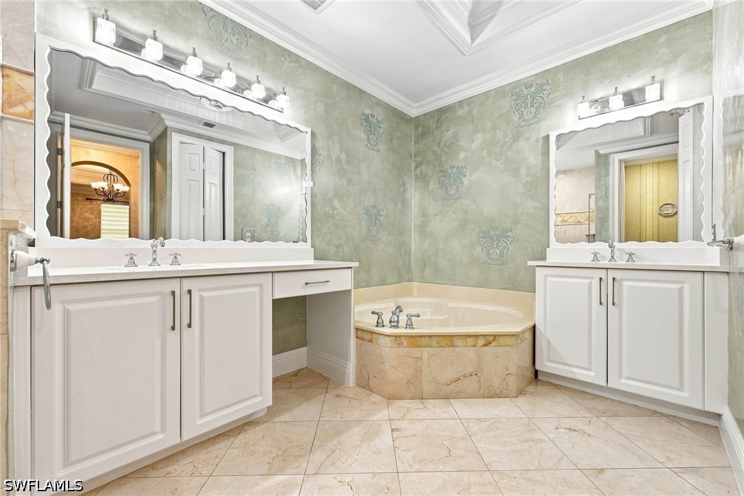 1345 Mariposa Cir 5204 Property Photo 17