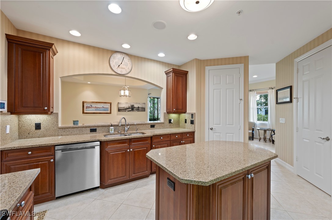 2809 Tiburon Blvd E 2 Property Photo 10