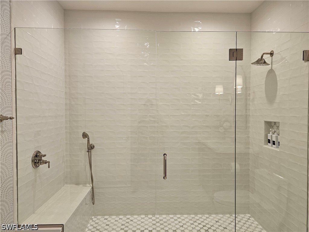 637 Palm Cir W Property Photo 27