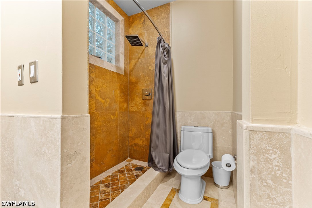 1845 Les Chateaux Blvd 202 Property Photo 28