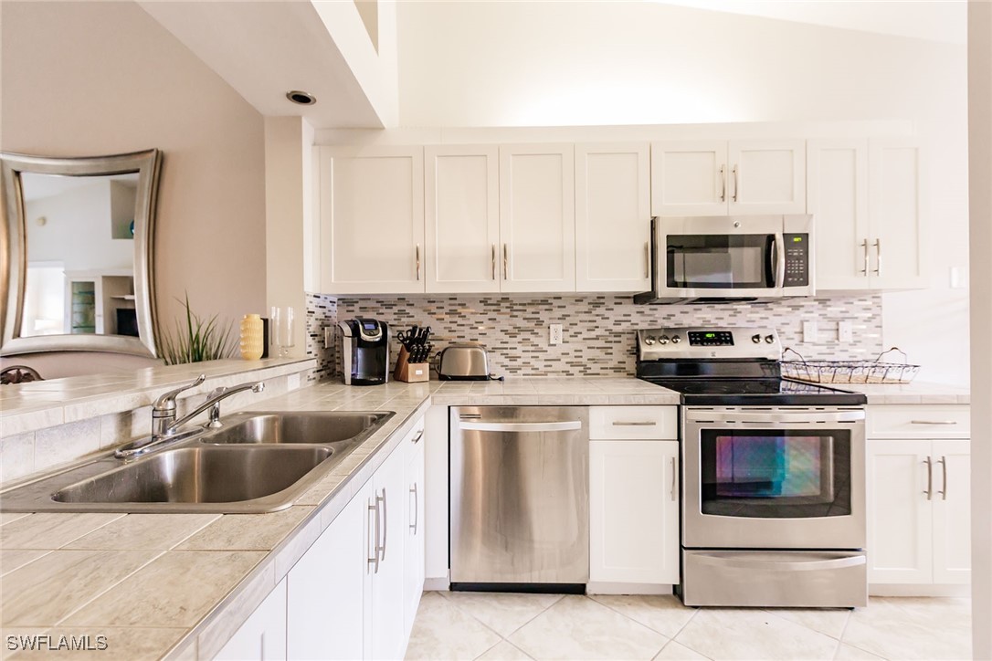 2516 Orchid Bay Dr 203 Property Photo 12