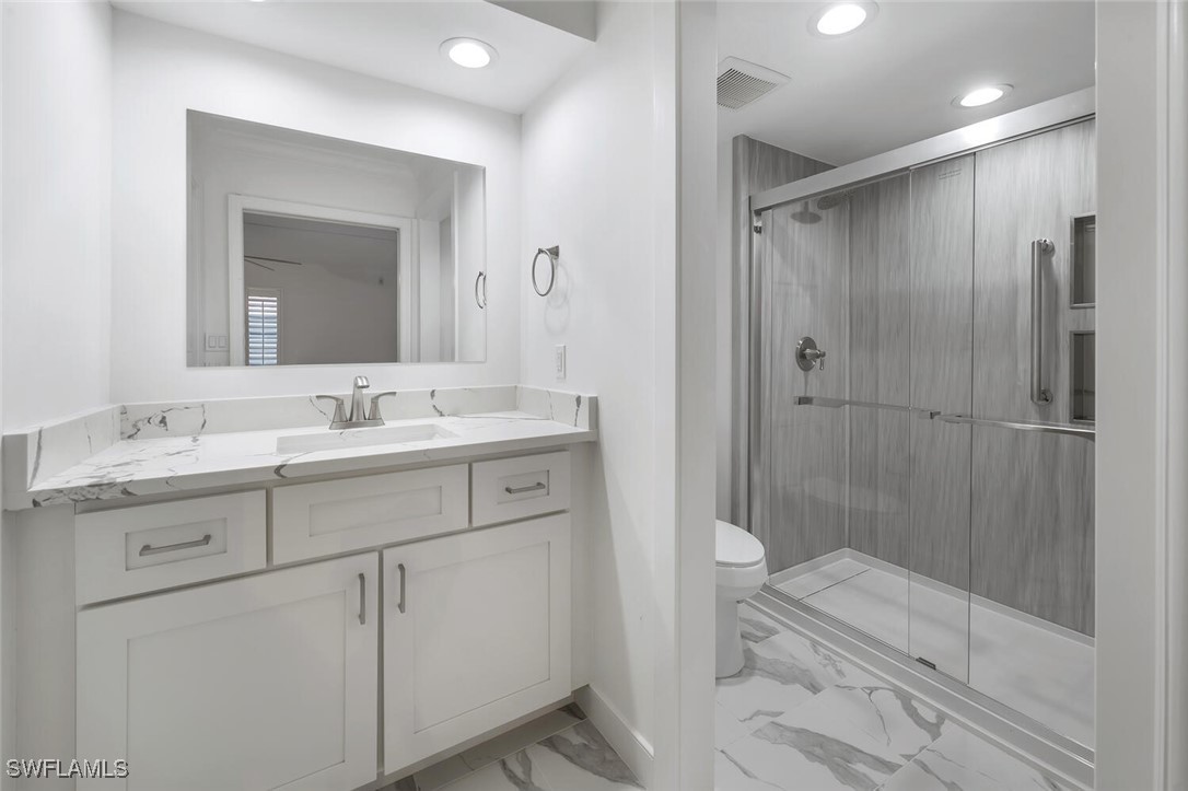222 Harbour Dr 114 Property Photo 15