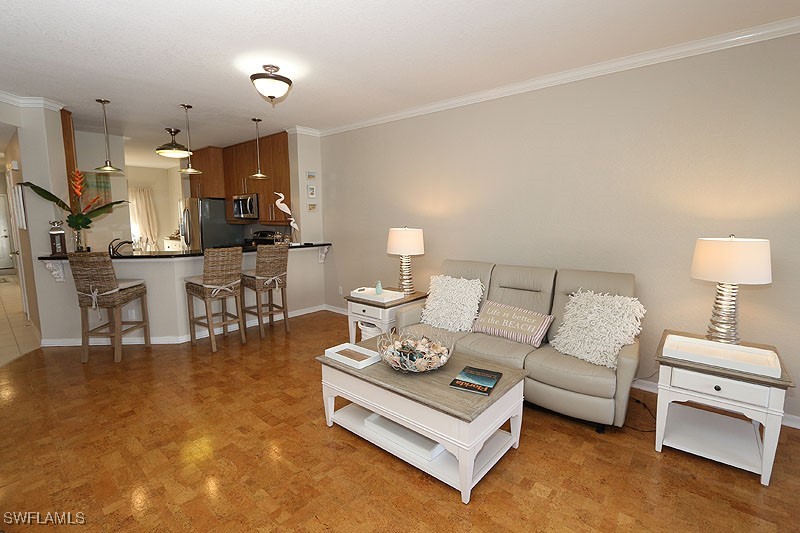 7058 Barrington Cir 102 Property Photo 2