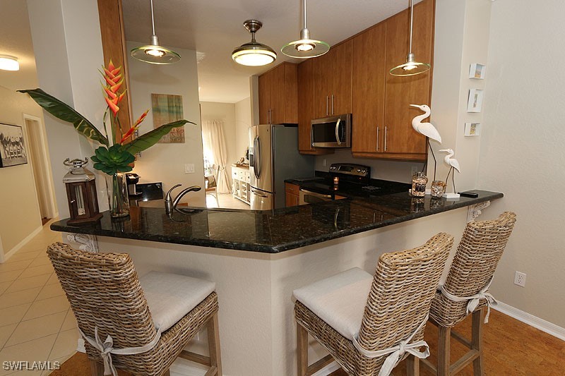 7058 Barrington Cir 102 Property Photo 6