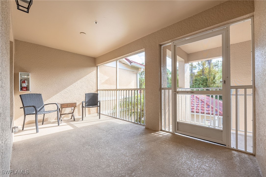 2770 Cypress Trace Cir 2425 Property Photo 5