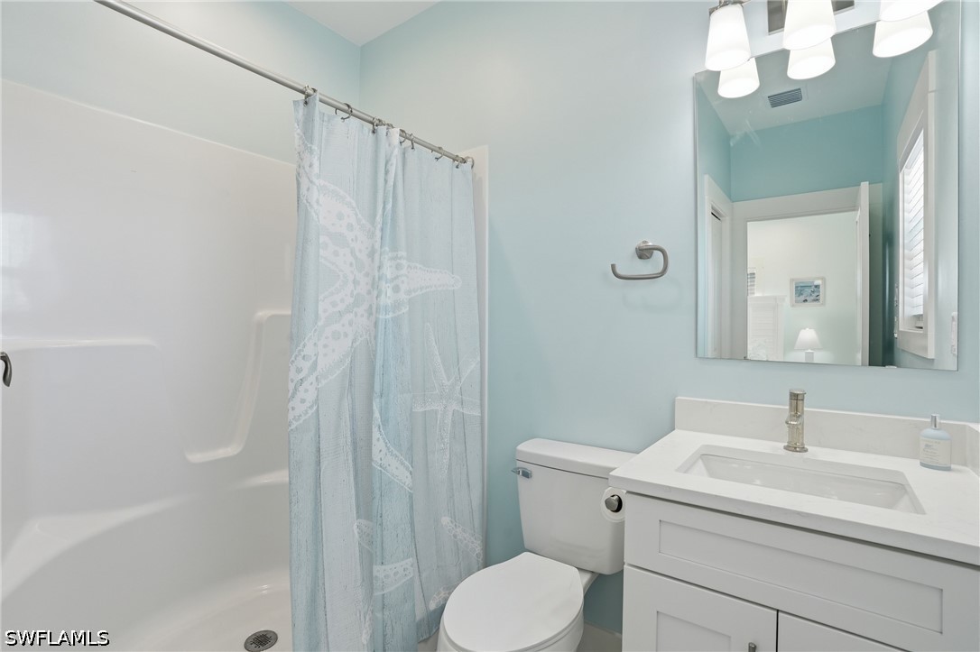 1 Fairview Blvd Property Photo 17