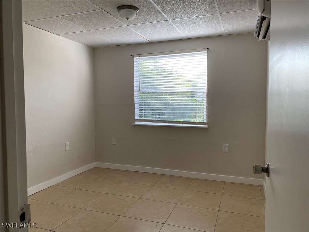 2084 Monroe Ave Property Photo 7