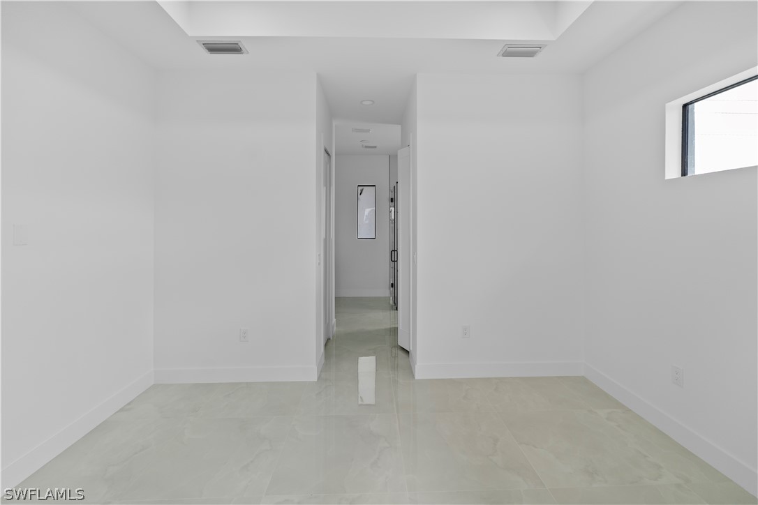912 Bell Blvd S Property Photo 12