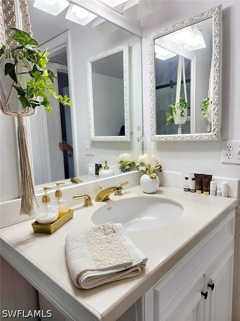 1085 Forest Lakes Dr 8305 Property Photo 12