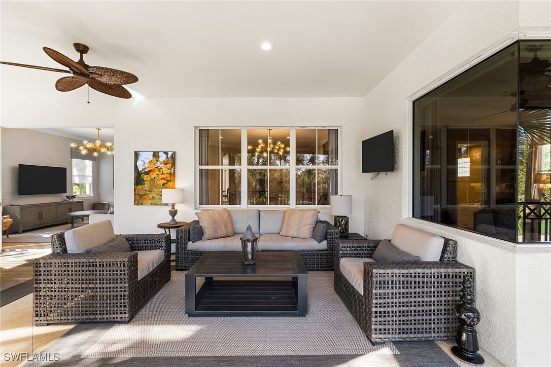2864 Tiburon Blvd E 102 Property Photo 15