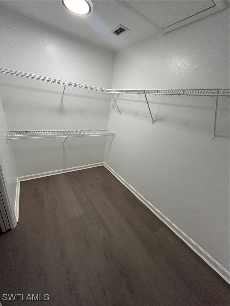 281 Benson St E Property Photo 11
