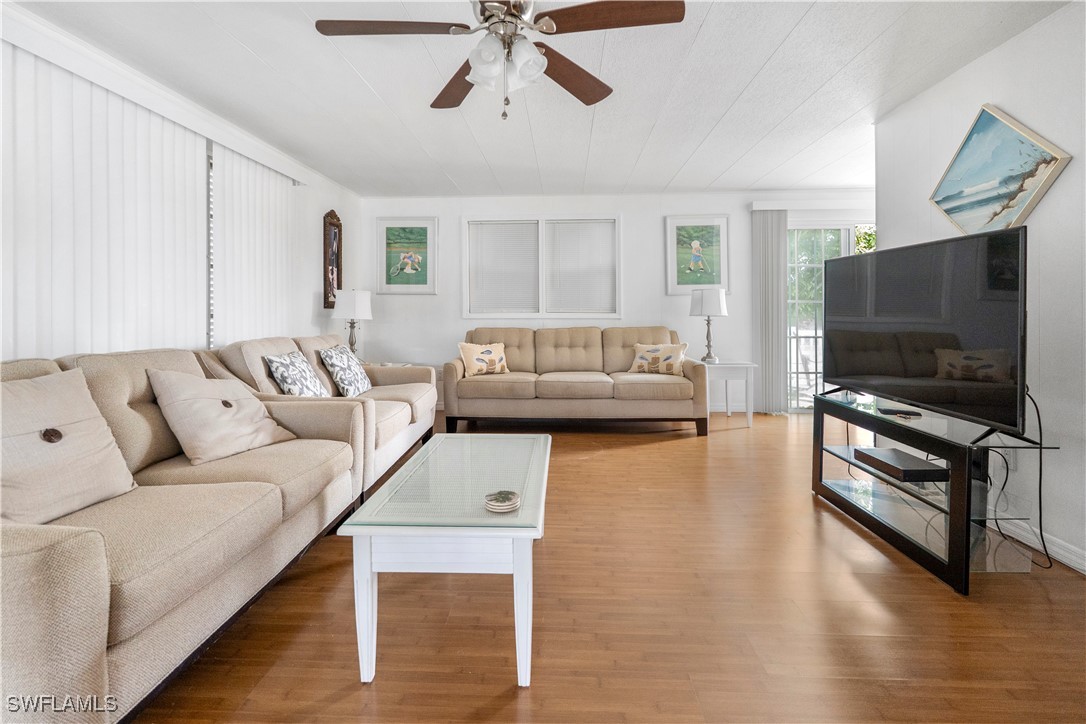 17 Saint Raphael Dr Property Photo 3