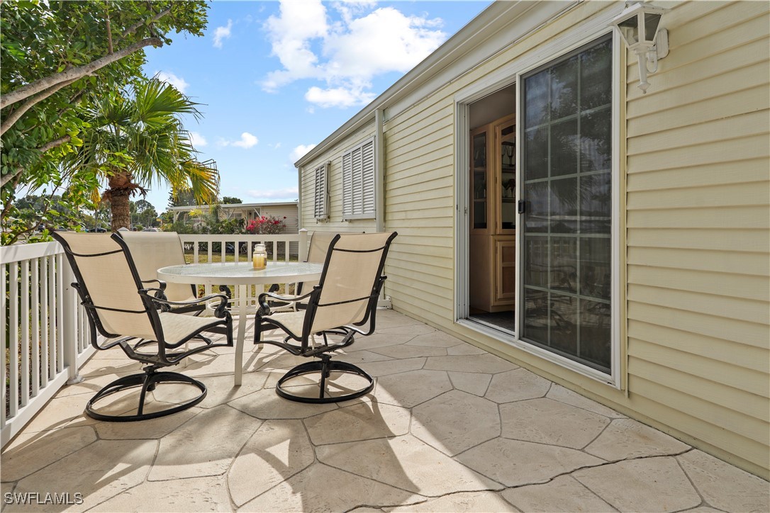 17 Saint Raphael Dr Property Photo 9