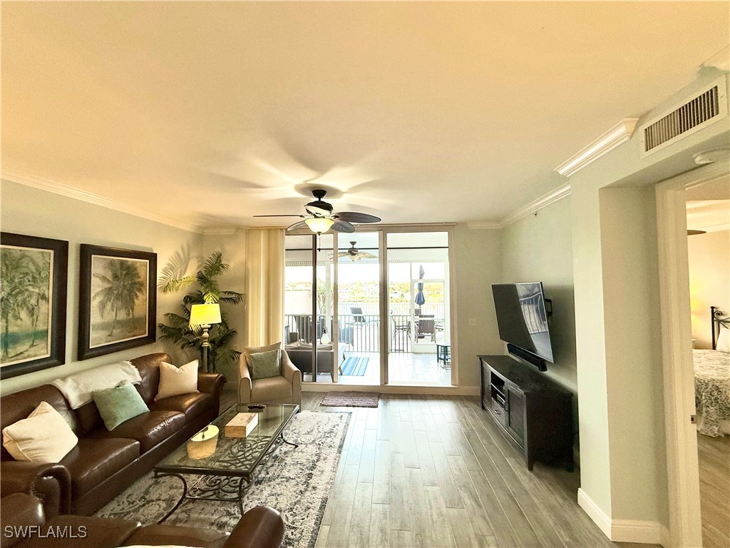 410 Flagship Dr 305 Property Photo 10