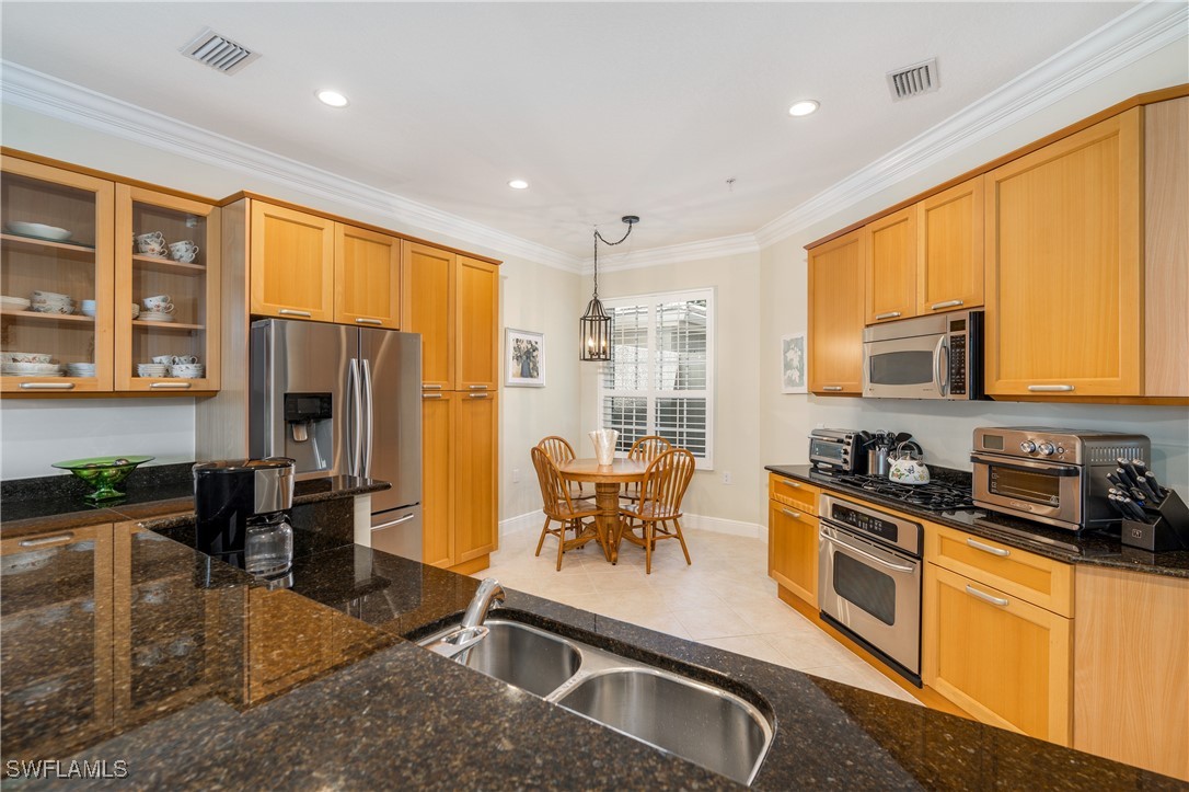 9259 Museo Cir 102 Property Photo 6