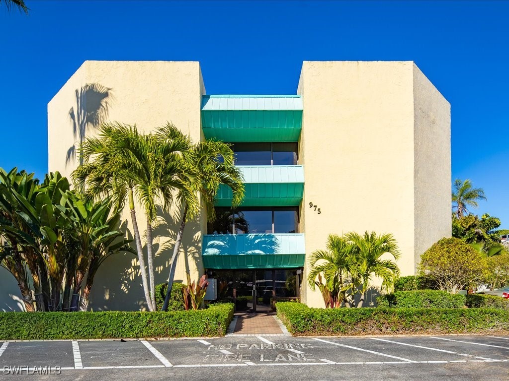 975 Palm View Dr A302 Property Photo 13