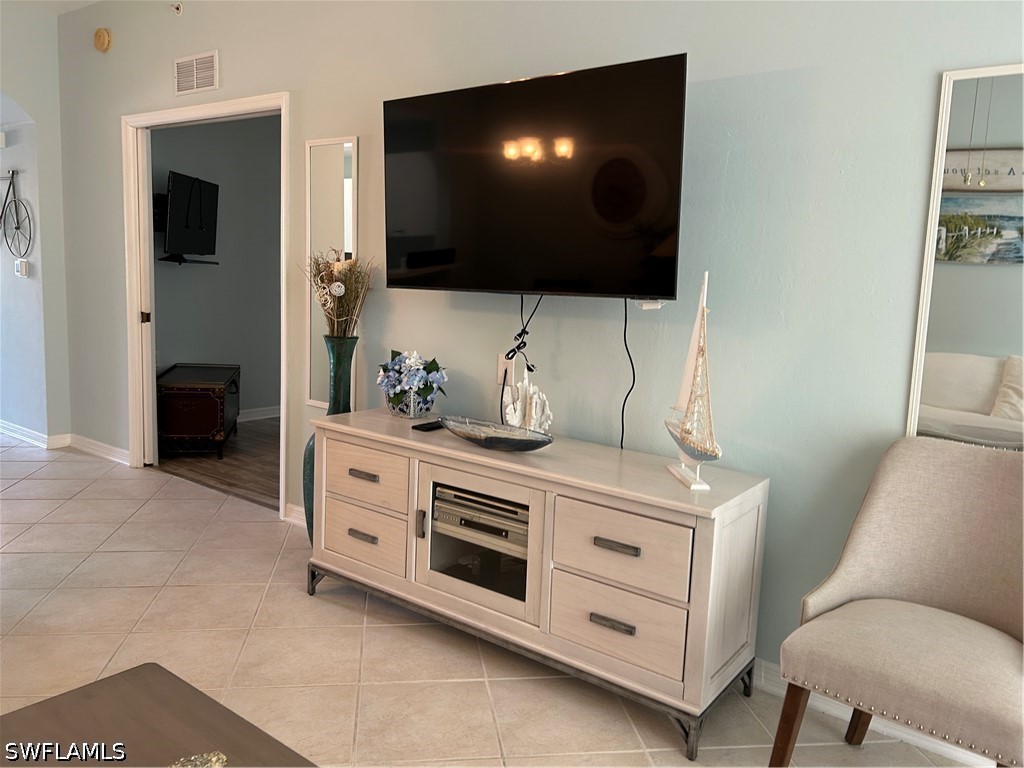 2815 Cypress Trace Cir 2-101 Property Photo 8
