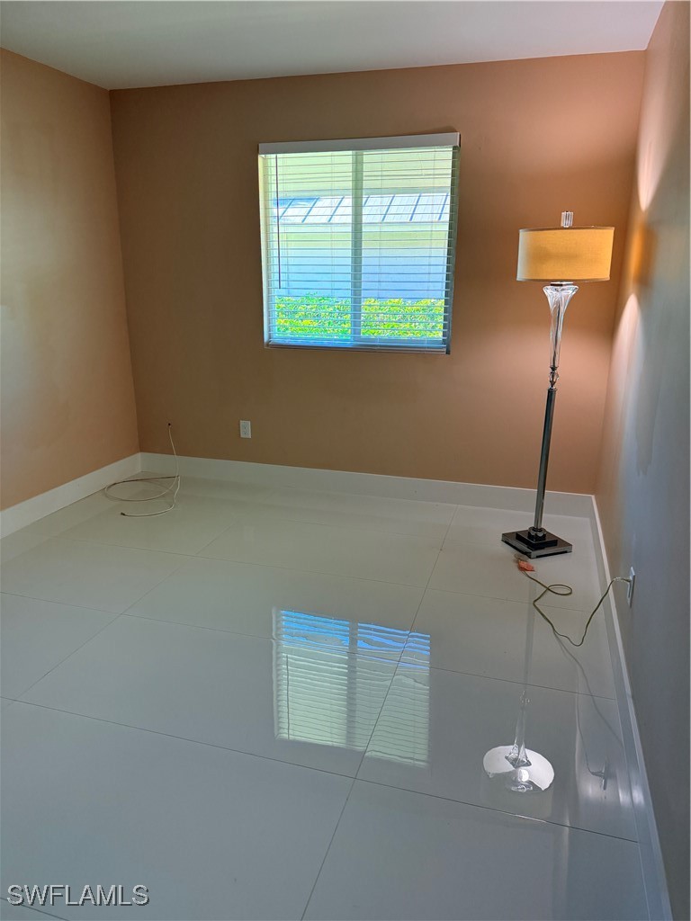 1575 Curlew Ave W 1 Property Photo 11