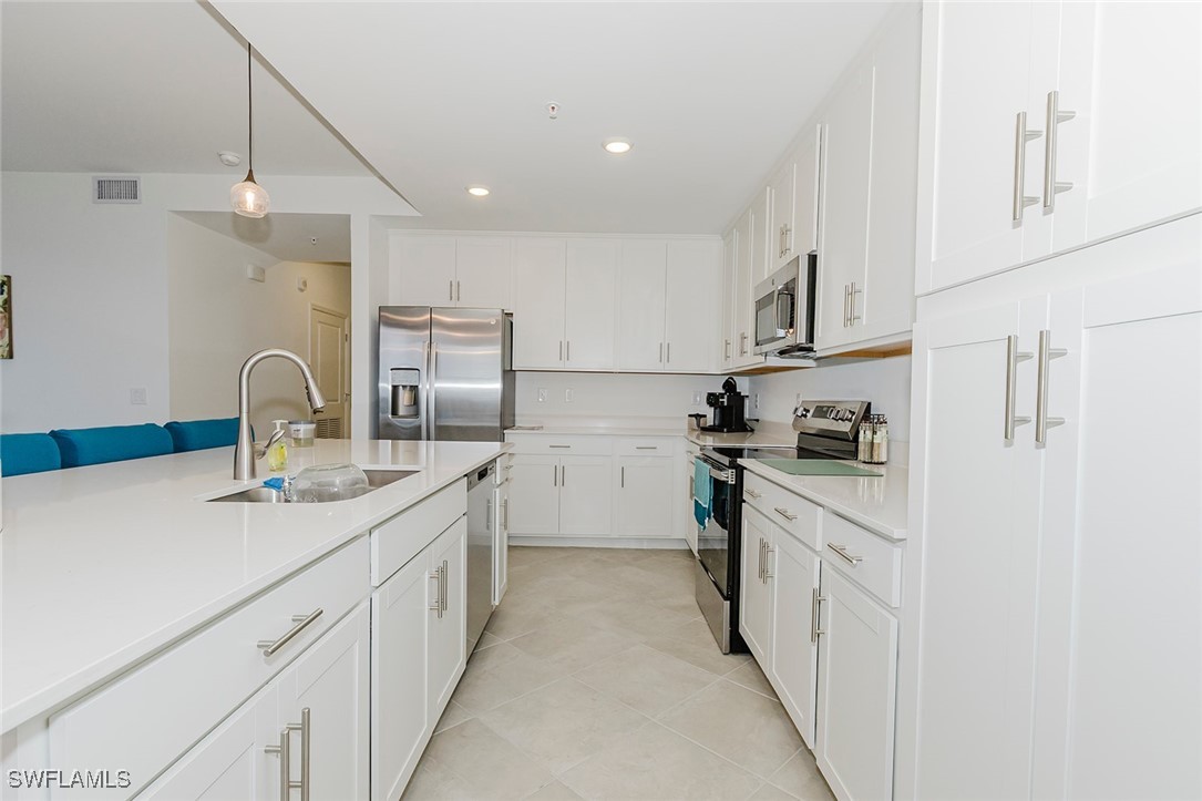 5629 Double Eagle Cir 4217 Property Photo 4