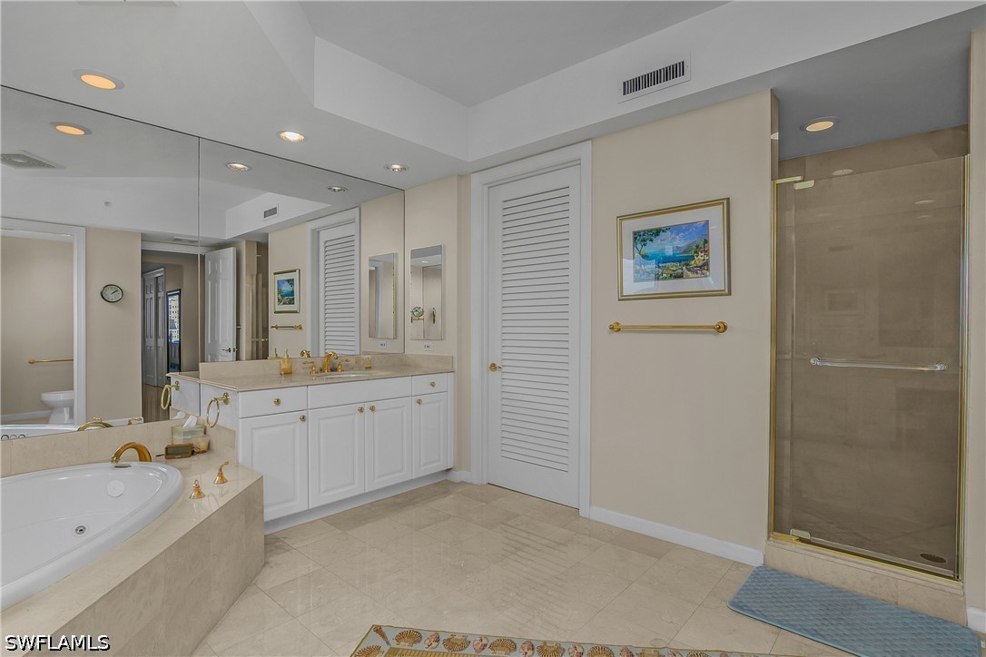 8787 Bay Colony Dr 906 Property Photo 21