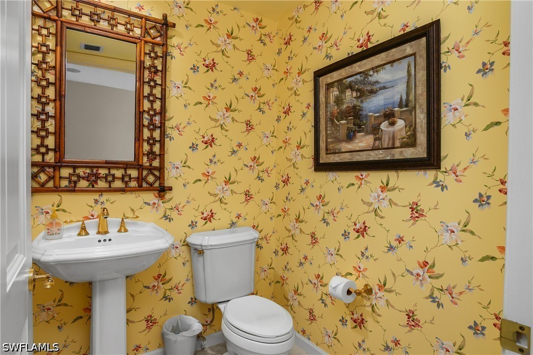 8787 Bay Colony Dr 906 Property Photo 34